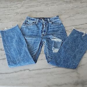 NWOT Abercrombie & Fitch Zoe Natural Rise Jeans